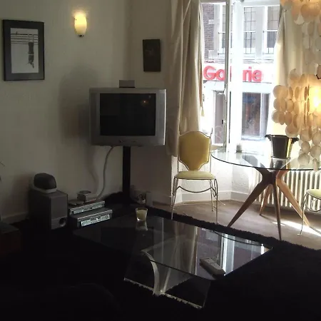 Ams Flats Apartamento *