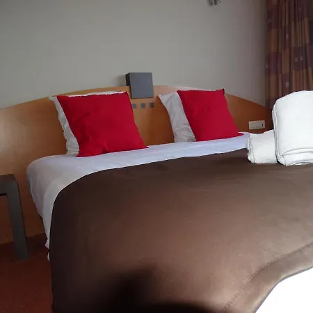 Sleep & Go Expo Hotel