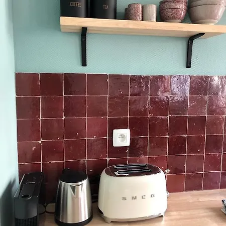 1 Bedroom Warmly Renovated Ixelles