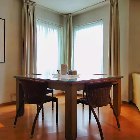 Lejlighedshotel Apart Midi 3*