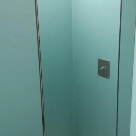 Gogh Youth Centre Hostal