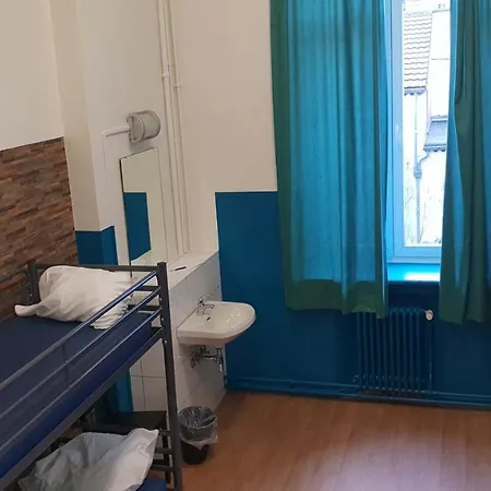 Gogh Youth Centre Hostal