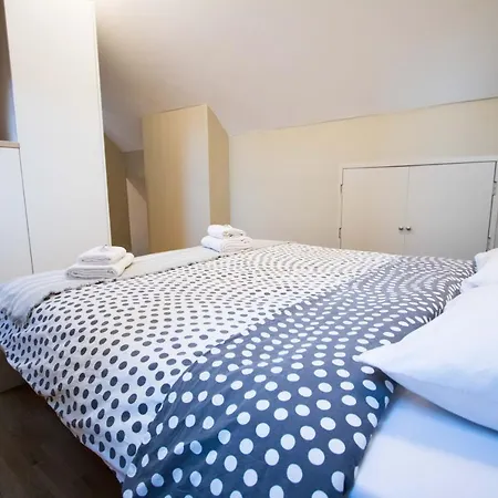 Charming Near Avenue Louise * Brussel