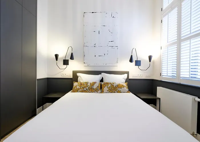 Appartement Fabulous In Chatelain Area *