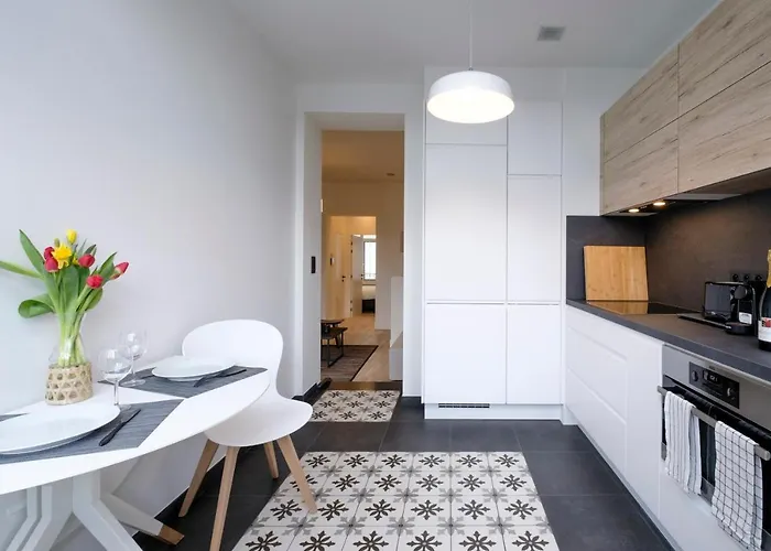 Appartement Fabulous In Chatelain Area *