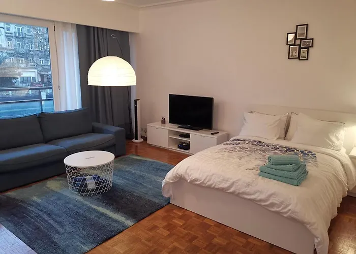 Florya Woluwe Apartman