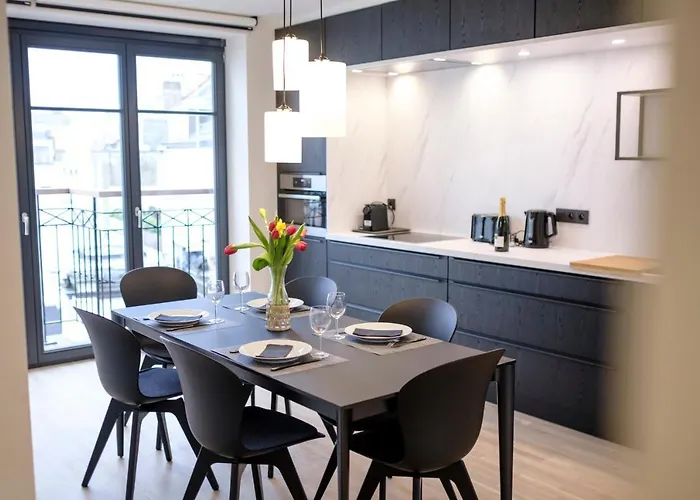 Fabulous In Chatelain Area * Brussel