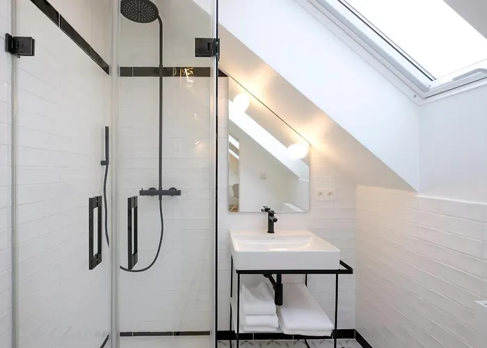 Fabulous In Chatelain Area Brussel