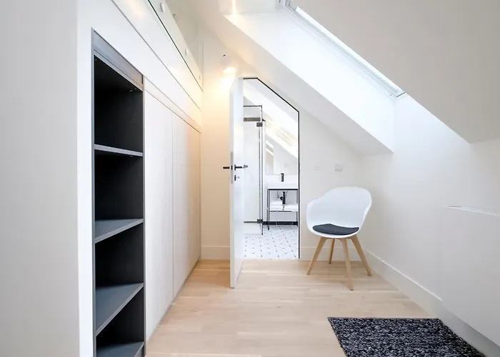 Fabulous In Chatelain Area *