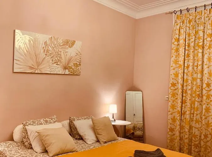 Bijou > Parvis St Pierre Appartement