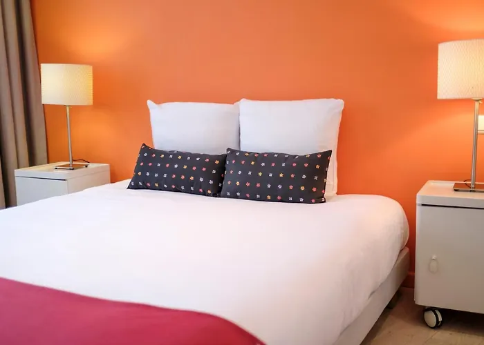 The Orange Flats - European District *