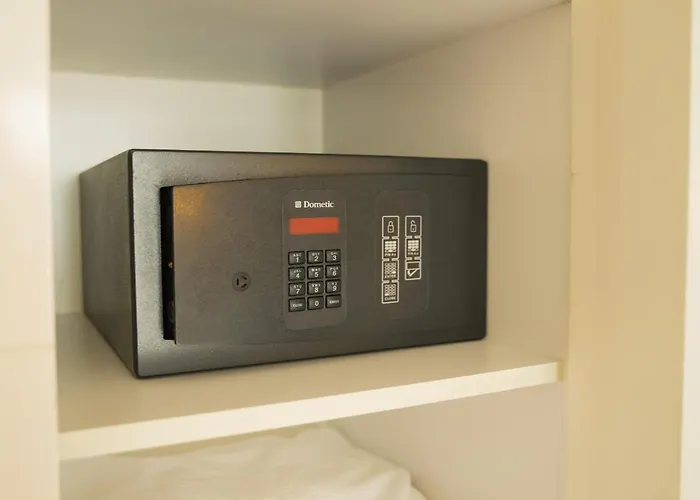 アパートホテル B-アパートホテル グラン プラス 4*