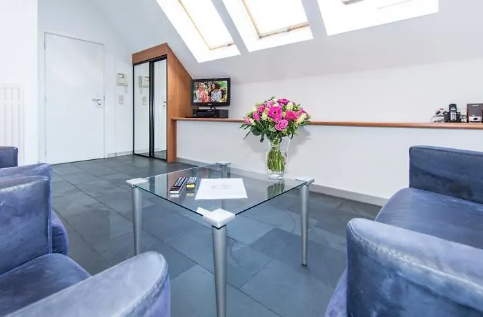 Azimut Flathotel Apart Otel