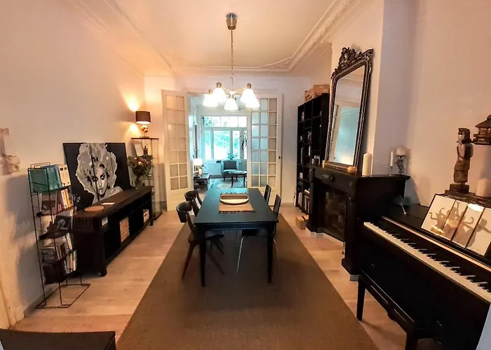 Belle Epoque Close To Eu, Nato & Rtbf