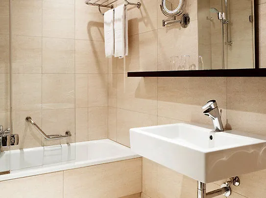 Nh Grand Place Arenberg Hotel