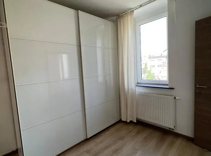 - Place Jourdan & Eu Institutions