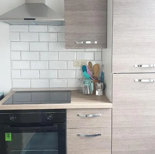 The Bachelor Backpacker Spot * Brüsszel