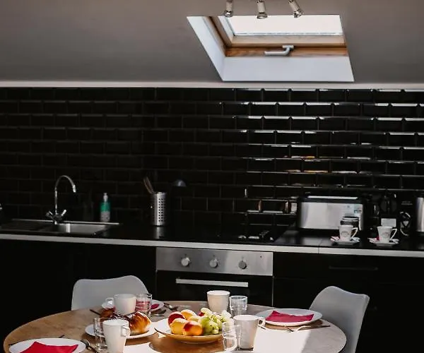 Beautiful In Porte De Namur Brussel