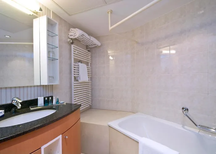 B-aparthotel Ambiorix 4*