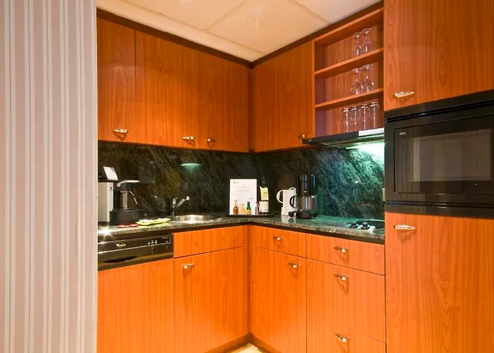 B-aparthotel Ambiorix Aparthotel 4*