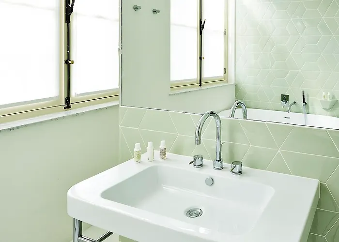 デス ギャラリー ホテル ブリュッセル