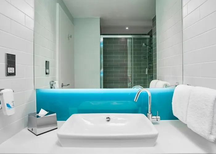 Express Brussels-grand-place By Ihg Отель 3*