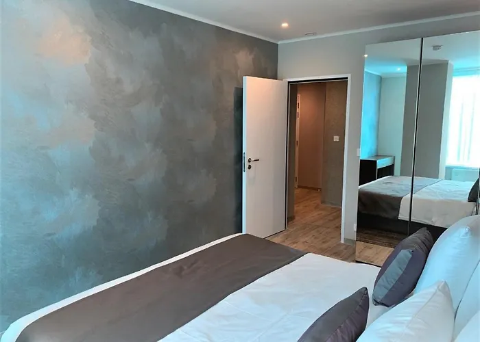 Smartflats - Midi 33 *