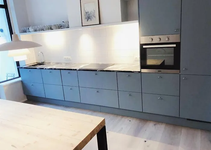 Comfortable Flat Close To Flagey *