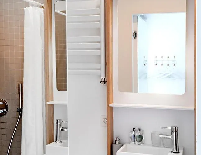 Otel Happy Boutique - Grand Place 3*