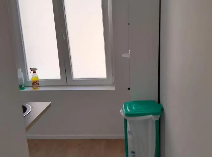 1 Bedroom Sleeps 4 * Brussel