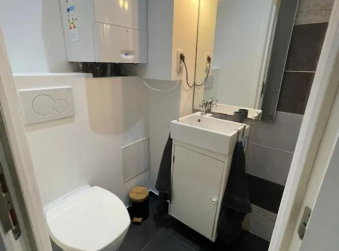 شقة 1 بروكسل