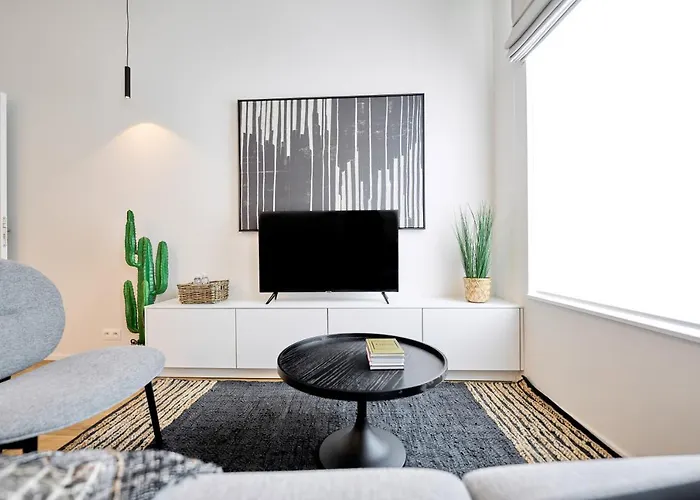 Place Du Grand Sablon Apartament *