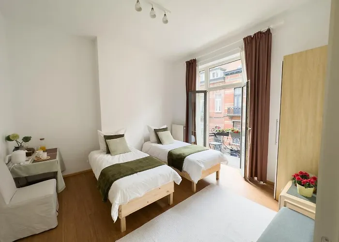 Ambiorix לינה וארוחת בוקר *