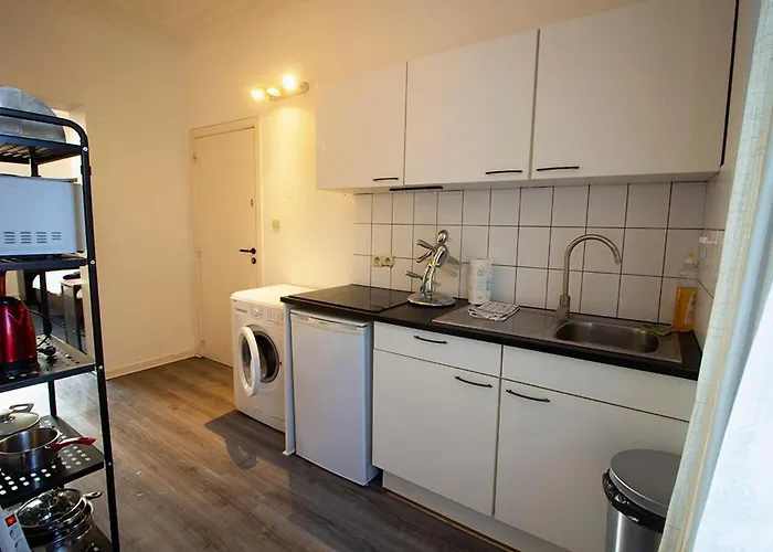 Handy Close To Zaventem Airport *