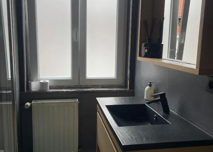 Etterbeek Youth Hostel *