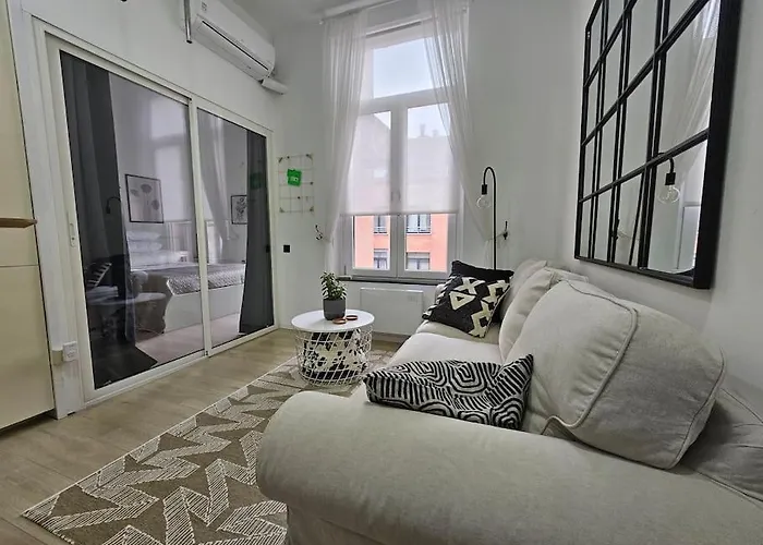 Cosy Studio Center Of