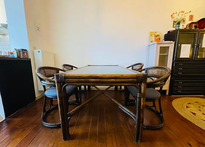 Apartament Quiet And Colorfull Flat In The Center Of Bruksela