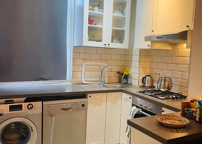 Quiet And Colorfull Flat In The Center Of * Bruksela