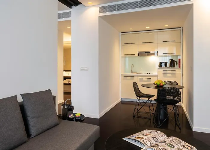 B-aparthotel Regent 4*