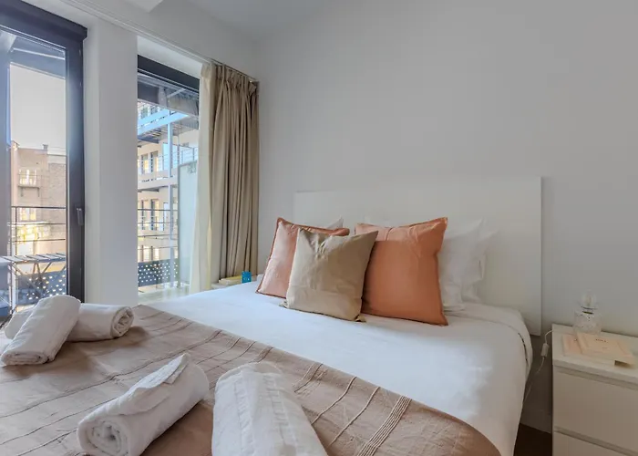 Sweett - Stassart Apartment