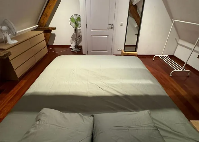 Elegant Grand Place *