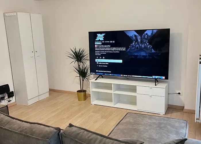 Elegant Flat - Center Of *