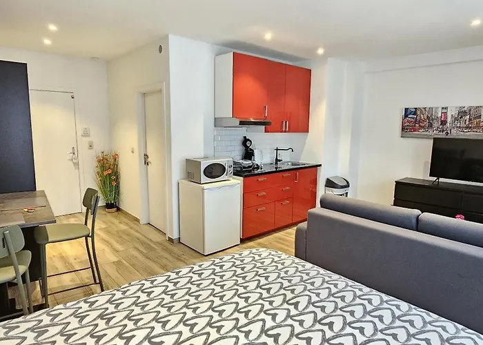 Chez Esmara Et Philippe * Brussels