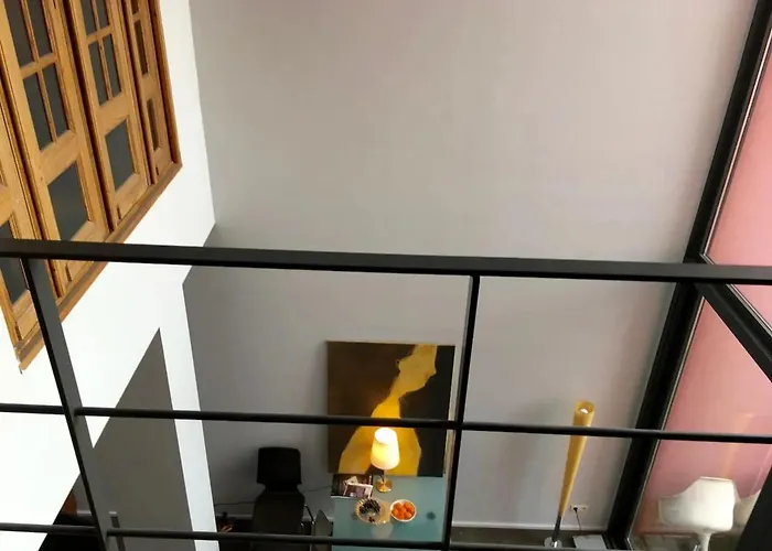 Spacious In Brussels, Large Private Garden Apartment