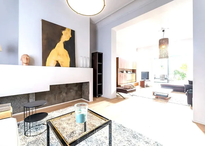 Apartment Spacious In Brussels, Large Private Garden *