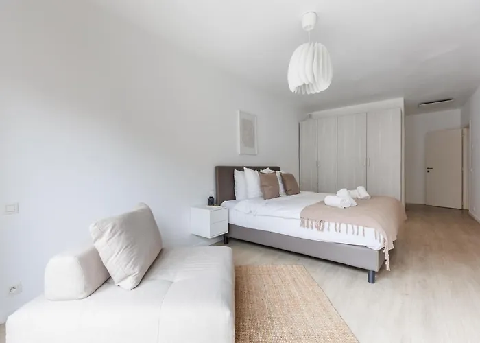 Sweett - Michel Ange * בריסל