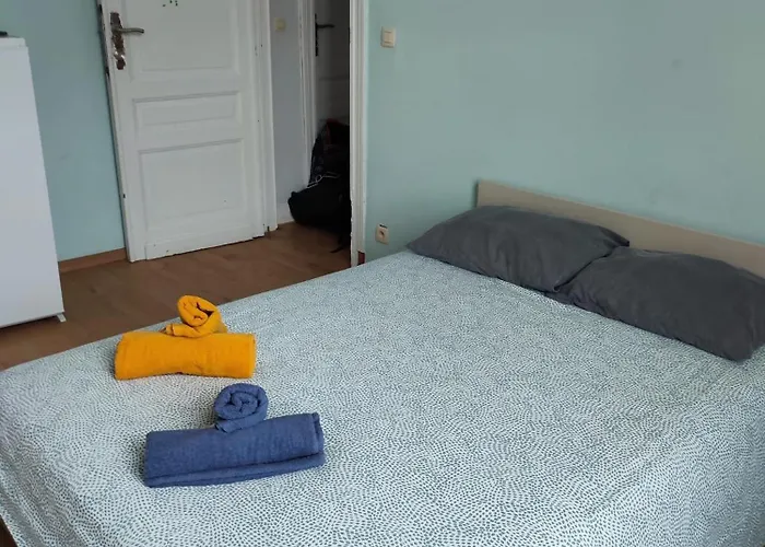 Confortable Avec Un Lit Double A Schaerbeek Cle Bleu Homestay szállás *