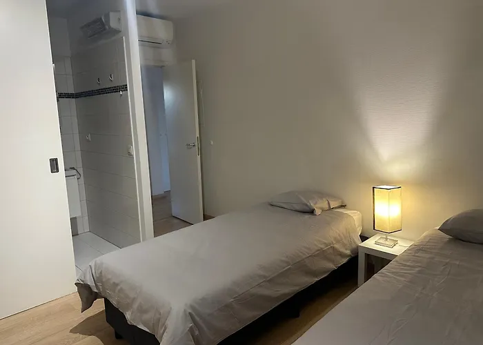 With Balcony In Center *