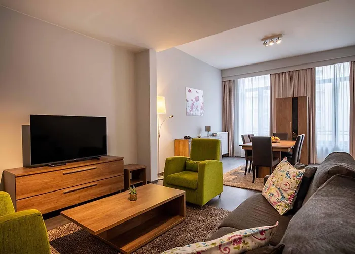 Thon Florence Aparthotel 4*