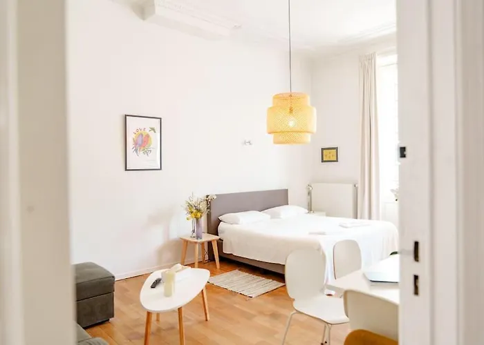 Smart - Gare Du Midi Apartamento